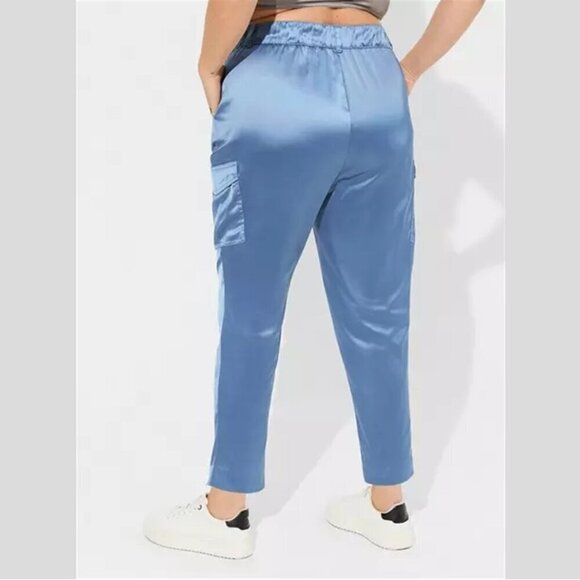 Torrid - Relaxed Taper Satin Cargo Pant in Blue Horizon​​​​ - Picture 11 of 12